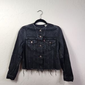 LEVI'S || ALTERED TRUCKER DISTRESSED BLACK DENIM JACKET